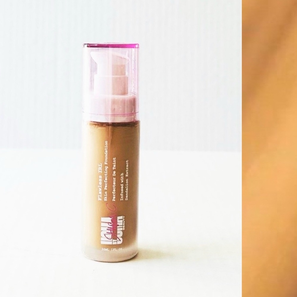 ⭐️5 For 25⭐️ Uoma by Sharon C Flawless IRL Skin Perfecting Foundation T3